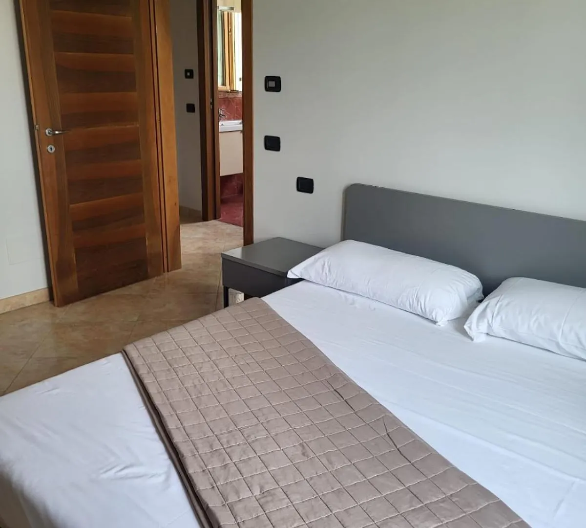Residenza Al Pellegrino Apartment Peschiera del Garda 0*,  Italy